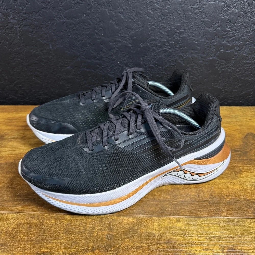 Saucony endorphin shift